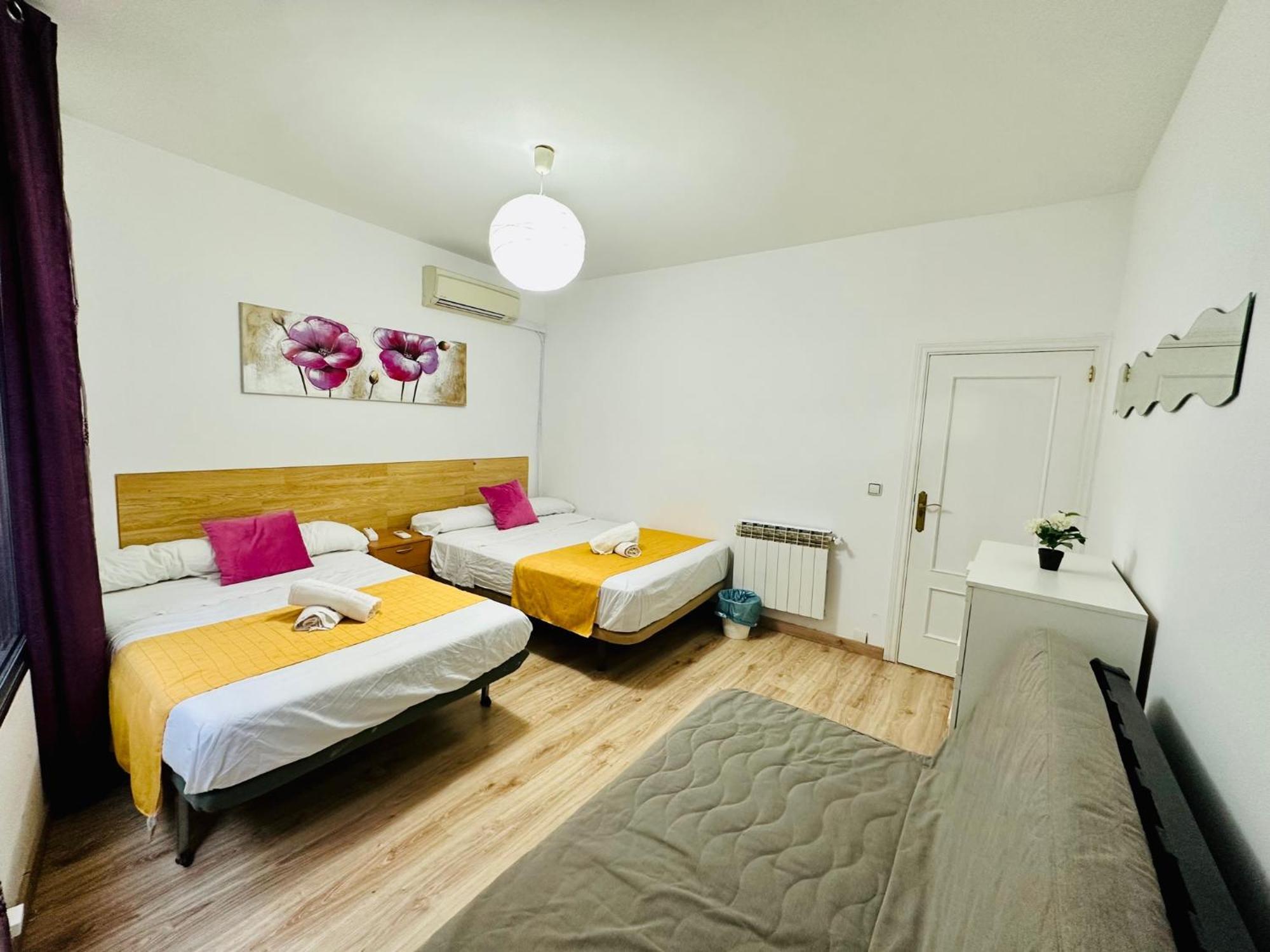 Punta Me Rooms In The Best Location Of Madrid Downtown Exterior photo